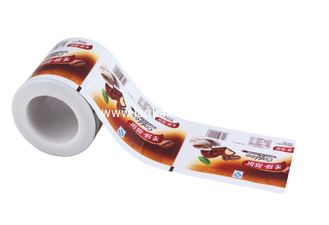 China Manufacturer plastic printed laminated packing material stretch film roll for snack/cookie food packing supplier