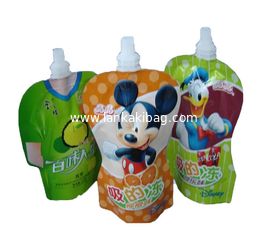 China Aluminum foil juice beverage spout pouch/Drinking water spout plastic pouch/Liquid spout pouch packaging bag supplier