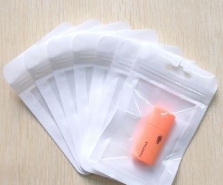 Transparent Self Seal Resealable Zipper Packaging Bag With Hang Hole supplier